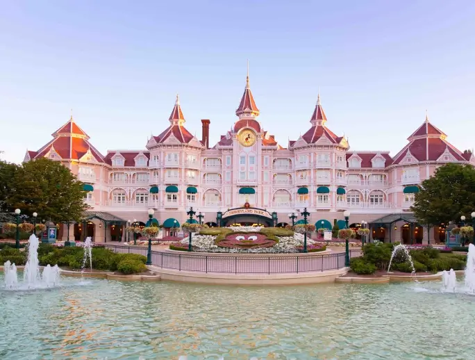 Disneyland Hotel